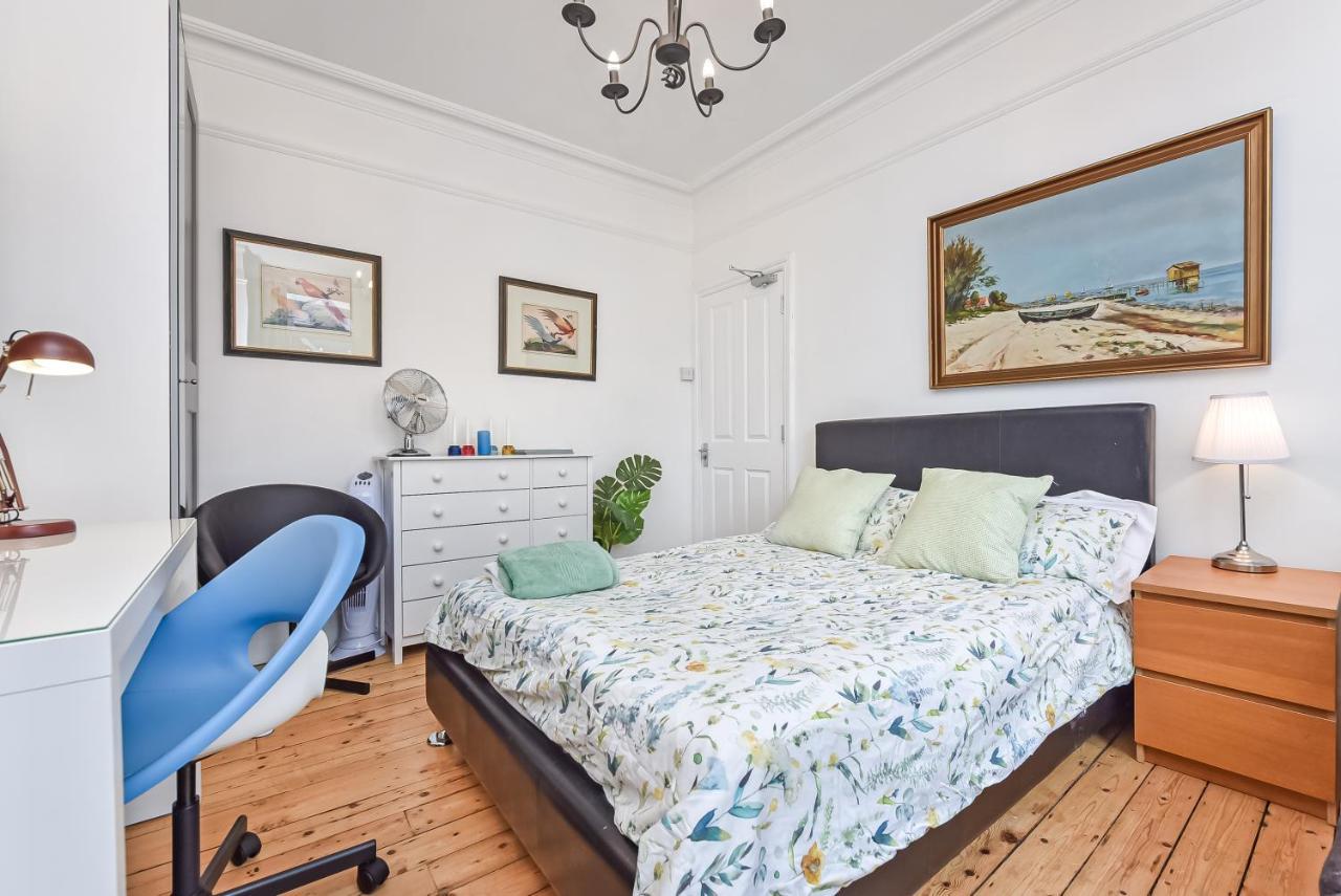 Groves 4 Bedroom, Shepherds Bush Londres Exterior foto